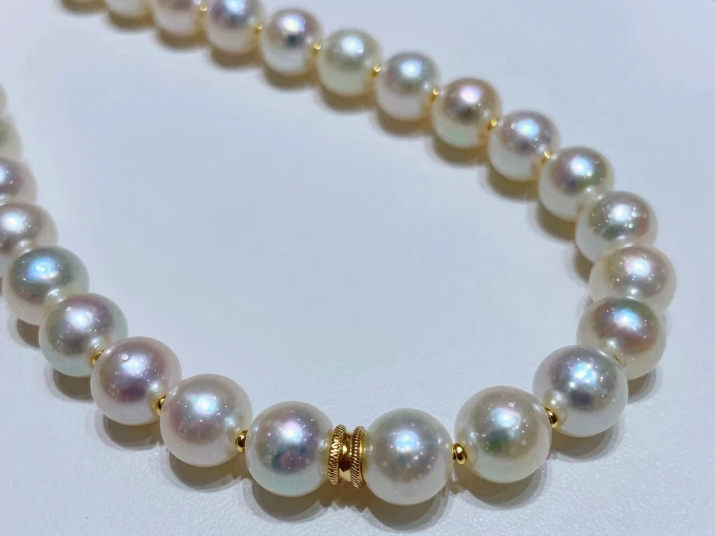 Thexrovalyzitar Pärlhalsband Aurora